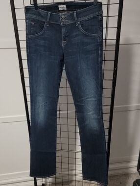 Hudson Jeans Women’s Boot-Cut Dark Blue Denim